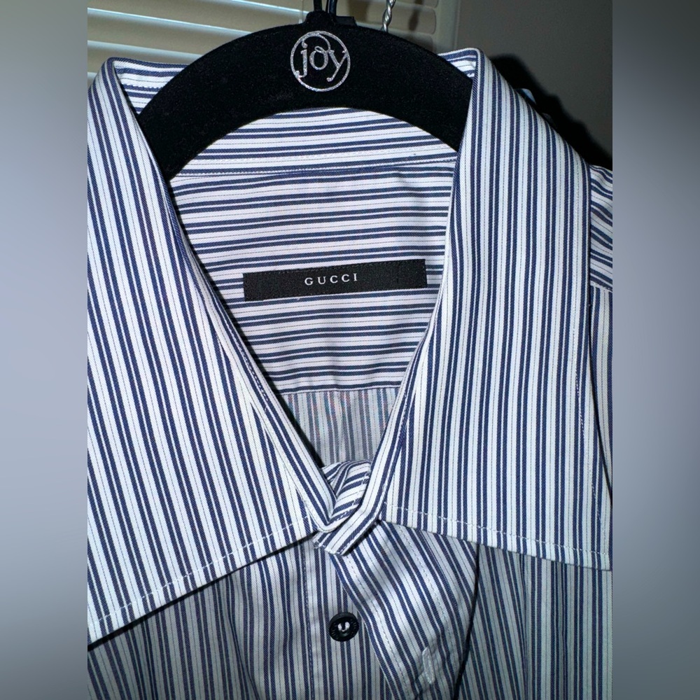 Men’s Gucci button down